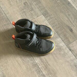 Vivobarefoot Primus Ludo Hi Kids US 3 Big Kids / EU 34